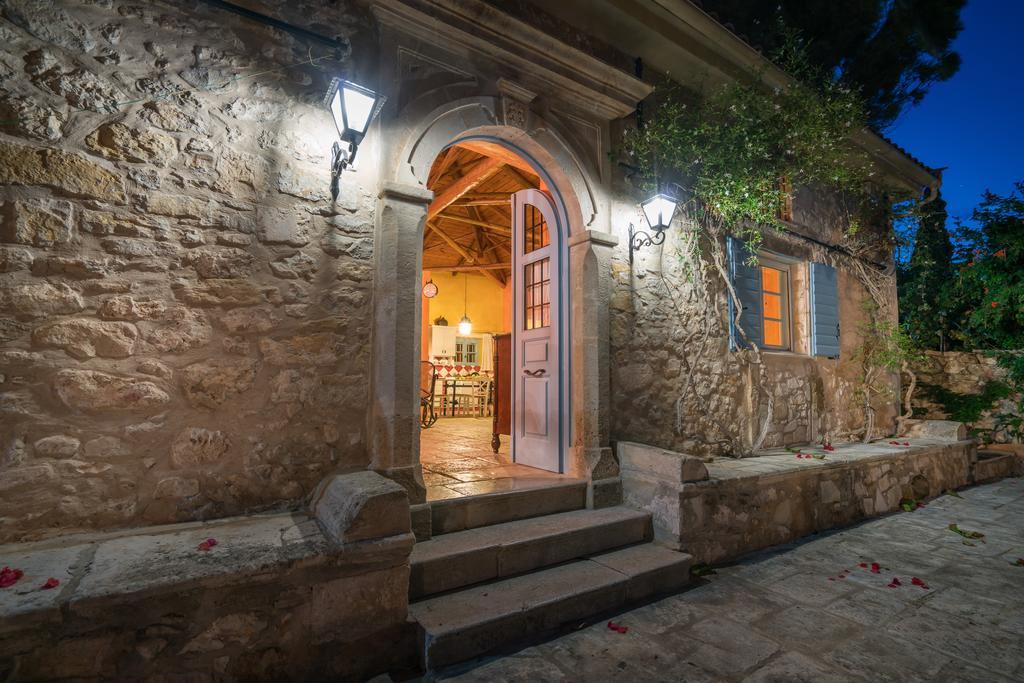 Bratis Holiday Home Kallithea  Luaran gambar
